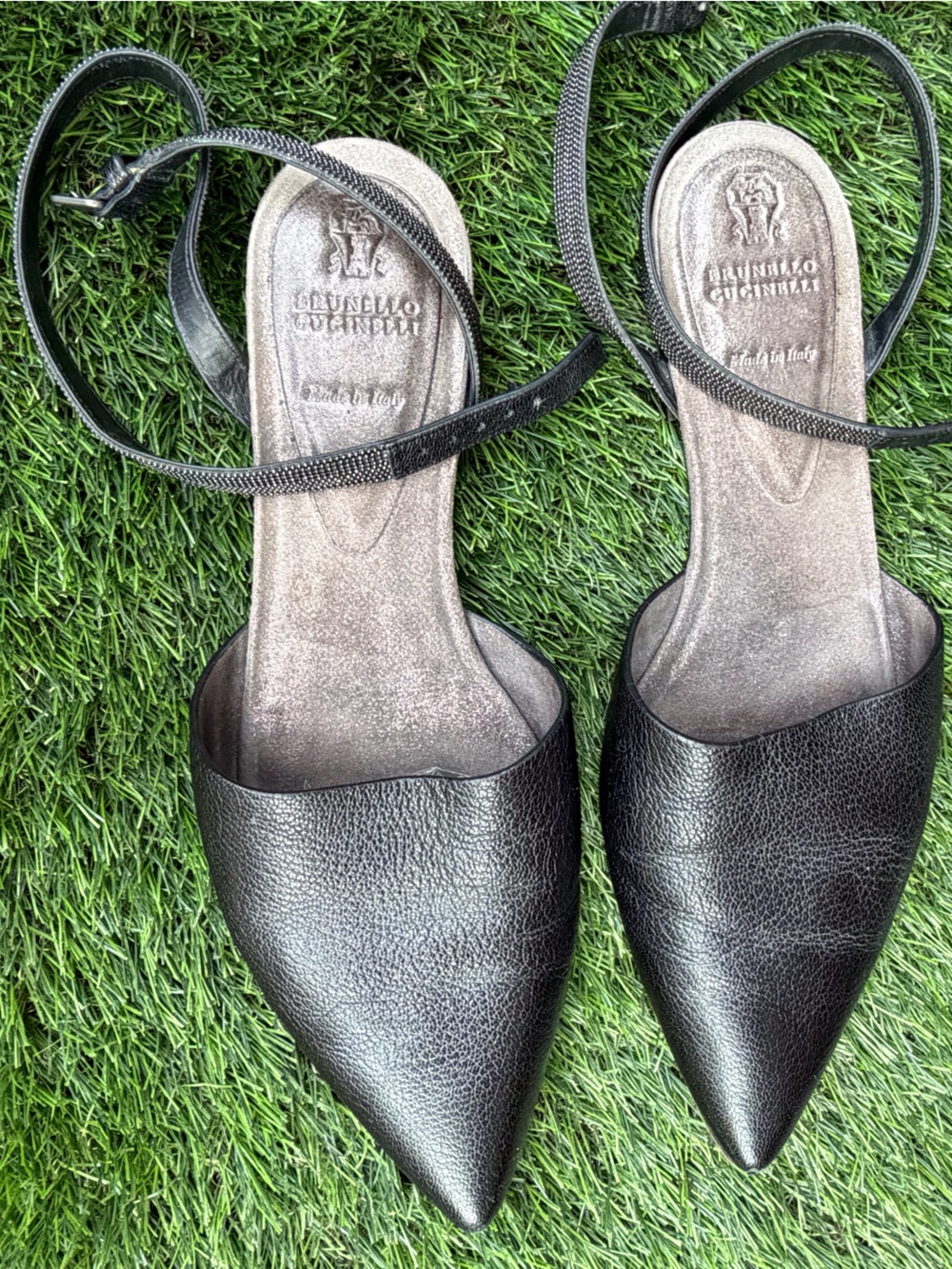 Brunello Cucinelli Black Gun Metal Pointed-Toe Leather Flats Ankle Strap